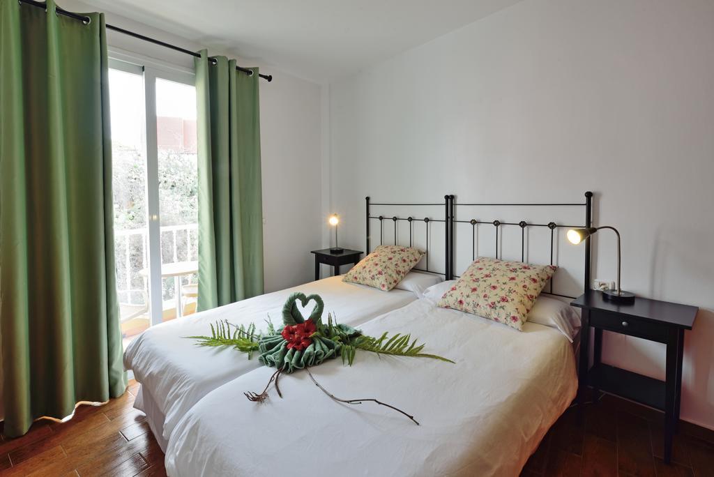לוס יאנוס דה אריאדנה Apartamentos Adjovimar מראה חיצוני תמונה