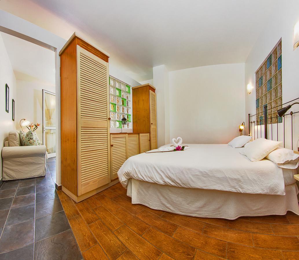 לוס יאנוס דה אריאדנה Apartamentos Adjovimar מראה חיצוני תמונה