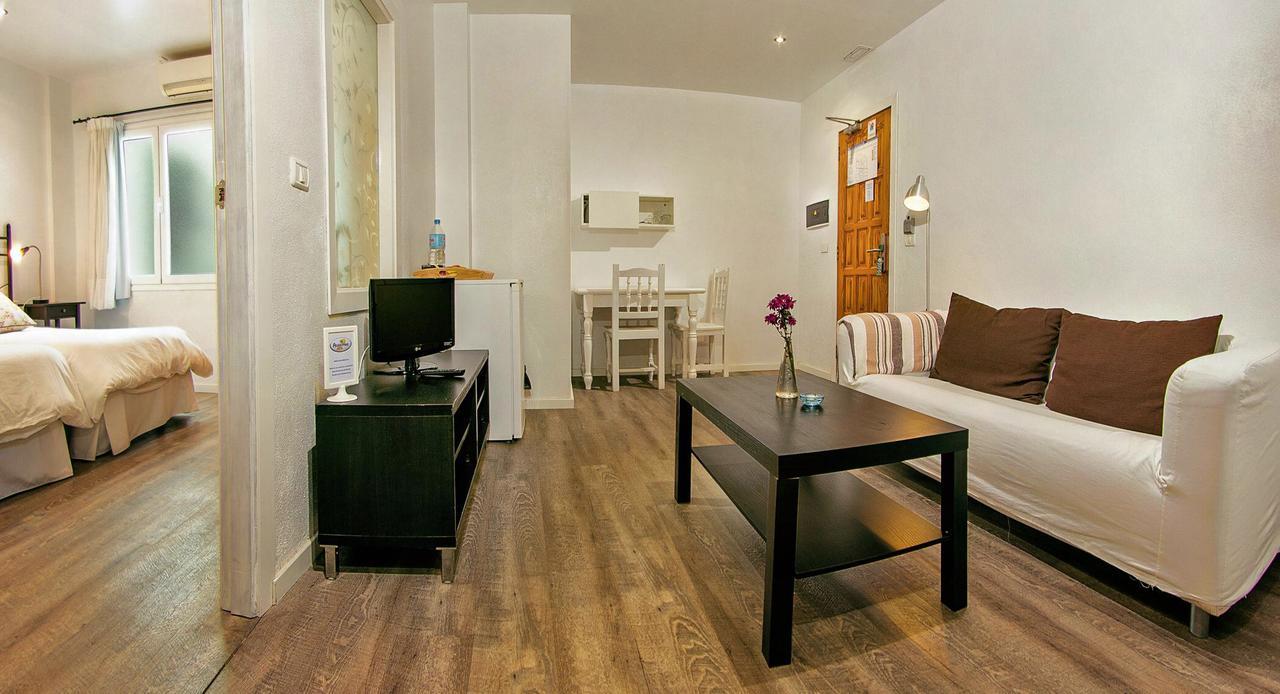 לוס יאנוס דה אריאדנה Apartamentos Adjovimar מראה חיצוני תמונה