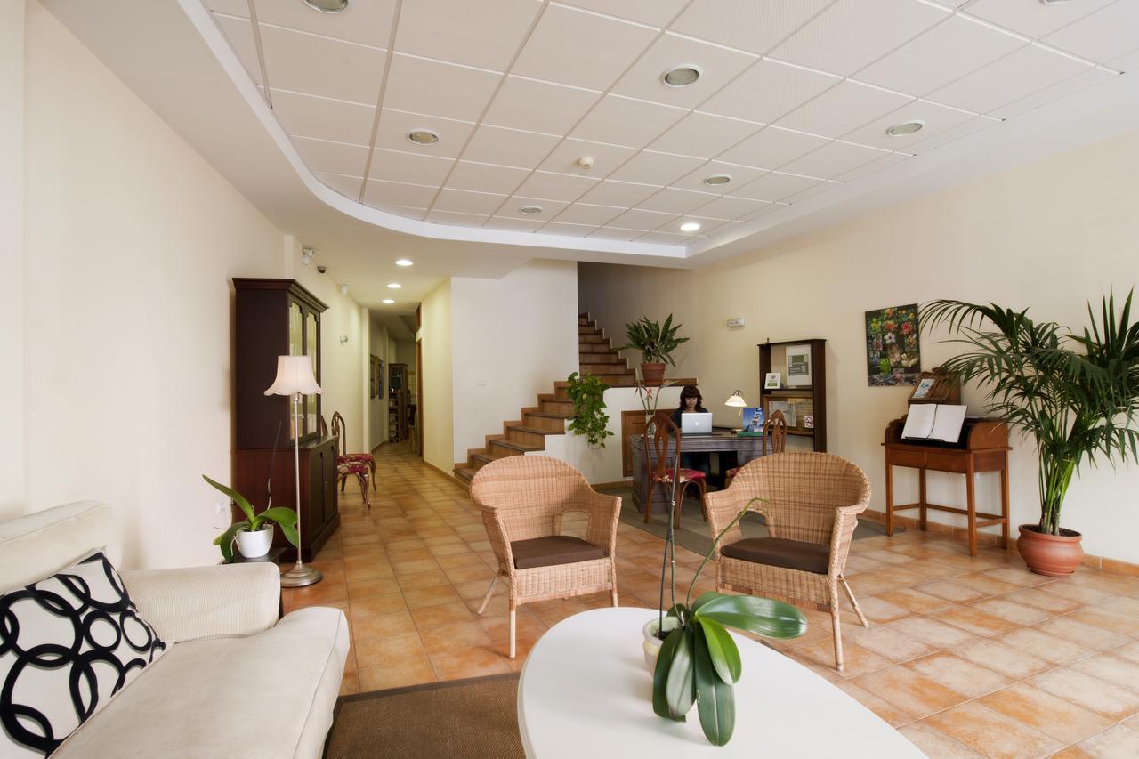 לוס יאנוס דה אריאדנה Apartamentos Adjovimar מראה חיצוני תמונה