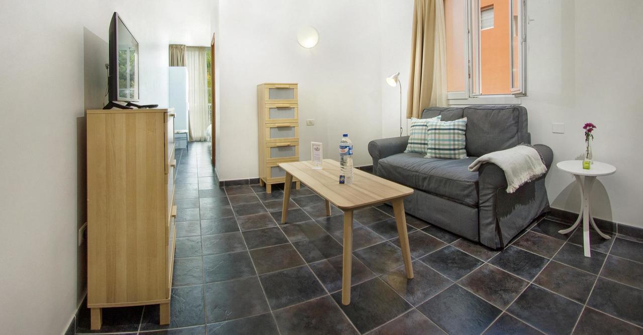 לוס יאנוס דה אריאדנה Apartamentos Adjovimar מראה חיצוני תמונה